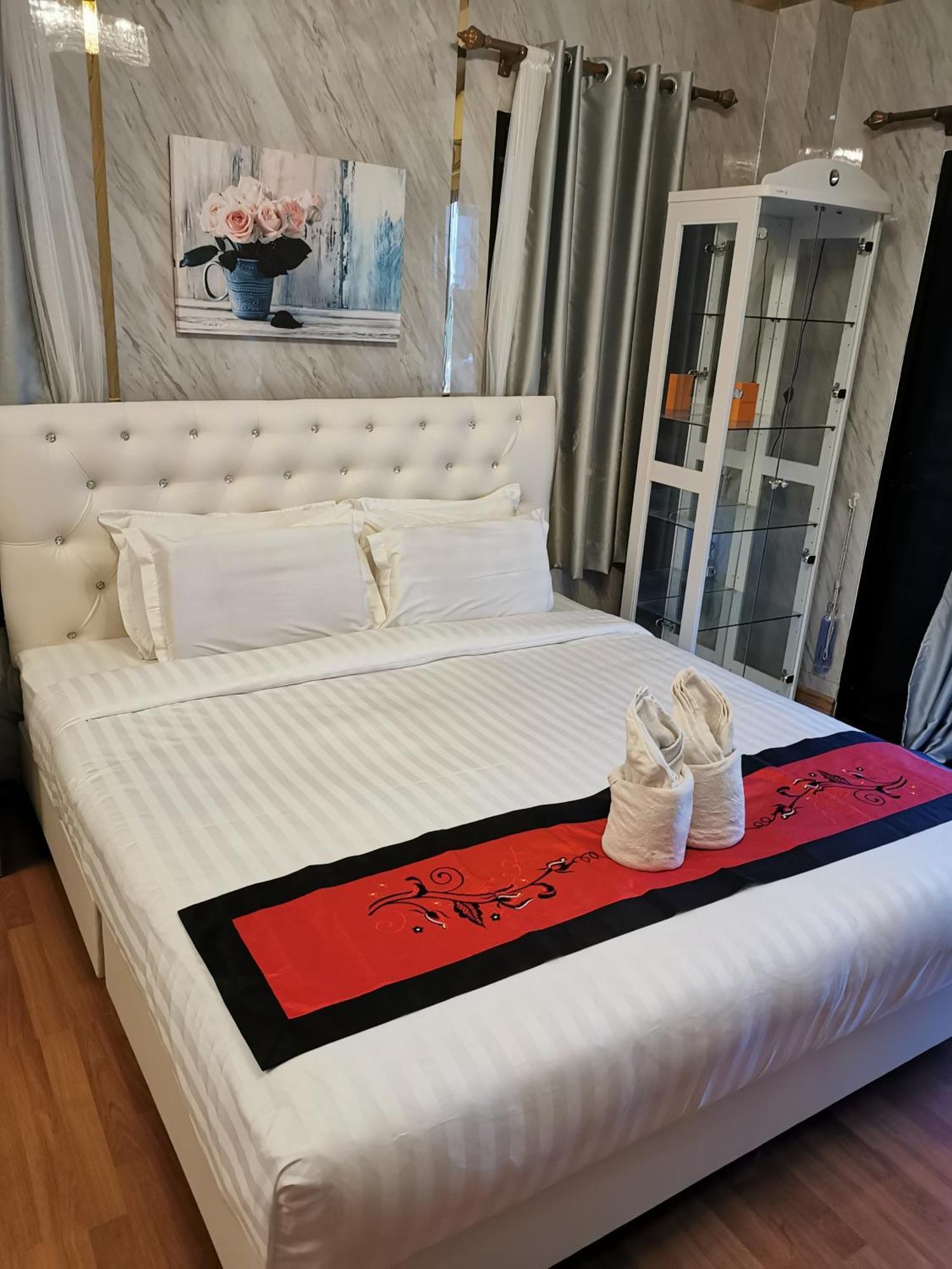 斯塔尔酒店 乌隆他尼 客房 照片