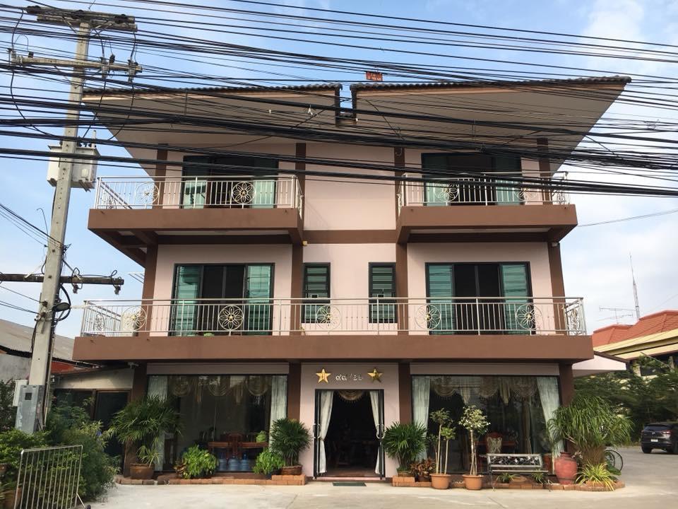 斯塔尔酒店 乌隆他尼 外观 照片